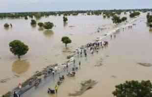 Smrtonosno <span style='color:red;'><b>izlivanje</b></span> brane i poplave pogodile su Jaunde, prestonicu Kameruna