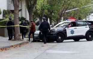 DRAMA U SAN FRANCISKU: Skucao se u kineski konzulat, policija upucala pomahni<span style='color:red;'><b>talog</b></span> vozača!
