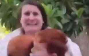 Potresan snimak majke sa svojim sinovima: Pala u ruke terorista (VIDEO)