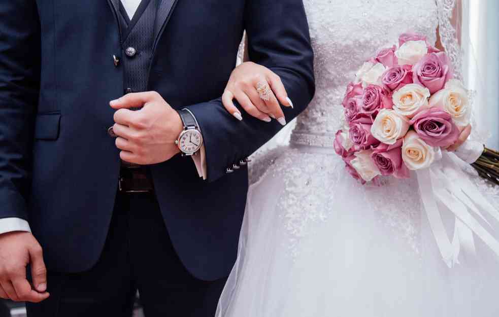 MEĐU OTROVANIMA IMA I DECE: Na venčanju u Uzbekistanu otrovane 53 osobe