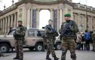 Radi jačanja bezbednosti Francuska <span style='color:red;'><b>raspored</b></span>ila 7.000 vojnika širom zemlje