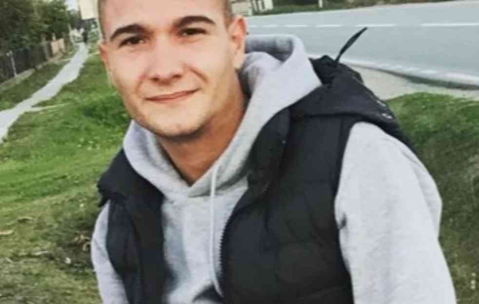 UŽASNA TRAGEDIJA KOD ŠAPCA! POGINULA DVA MLADIĆA: Mercedesom se zakucali u ogradu dvorišta! (FOTO)