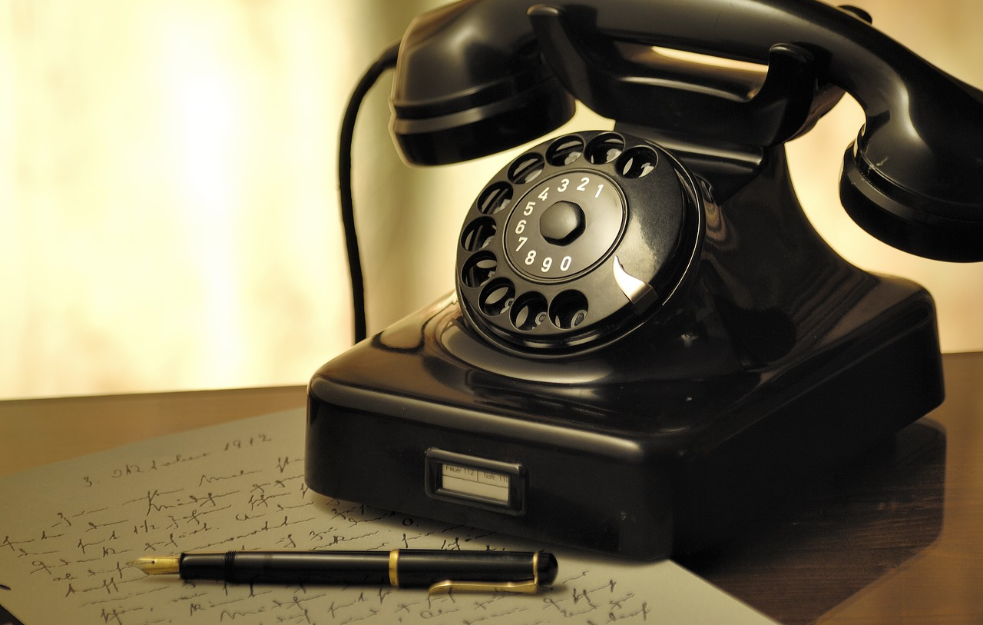 Ko bi ovo uspeo? Žena izdržala 8 sati bez telefona, pa dobila 1.380 dolara
