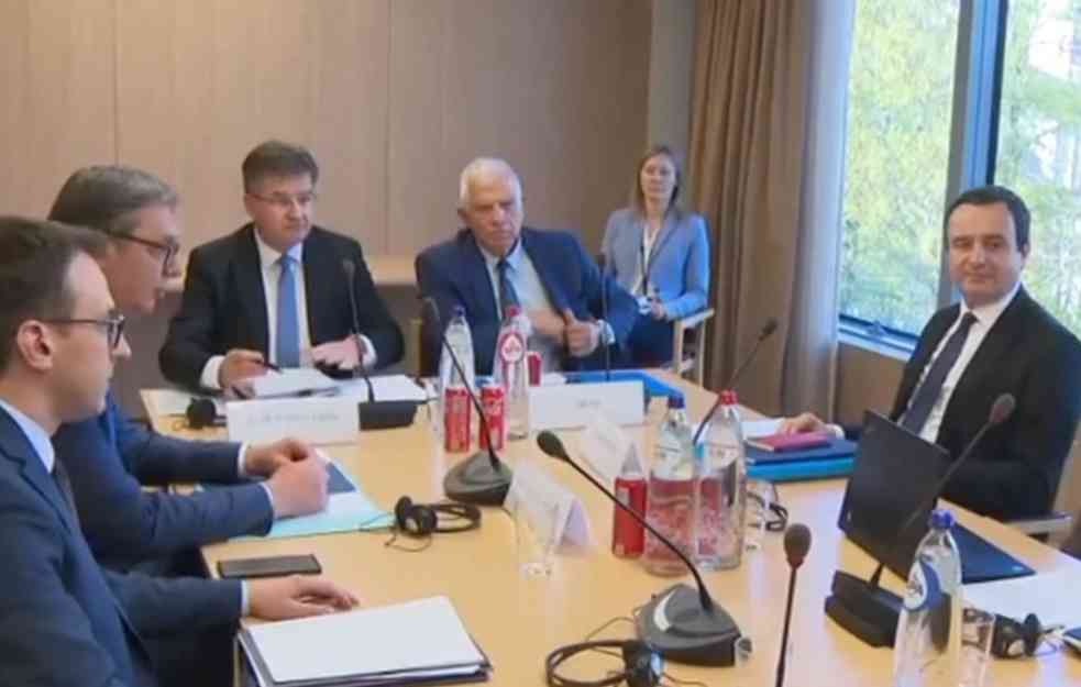BEZOBRAZLUKU EU NEMA KRAJA: Sada izmišljaju predstavljanje „modernog“ nacrta ZSO! 