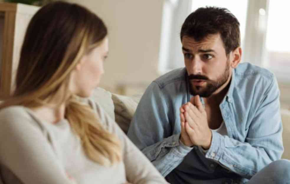 SVE JE JASNO: Zašto muškarci skoro NIKADA NE NAPUŠTAJU svoju ženu zbog ljubavnice?