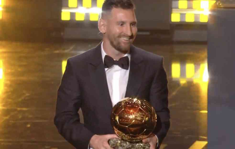 Fudbalska legenda: MESI OSVOJIO OSMU ZLATNU LOPTU! (FOTO/VIDEO)