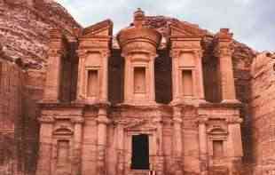 Drevni grad i jedno od Sedam svetskih čuda: Petra i danas fascinira turiste iz celog sveta