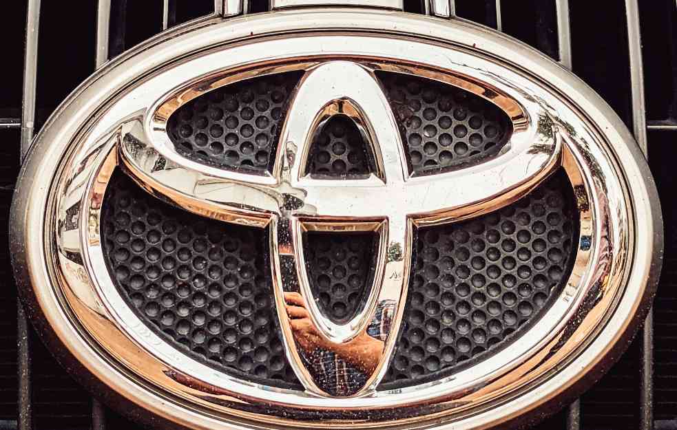 Toyota opoziva 145.000 vozila zbog problema sa vazdušnim jastucima