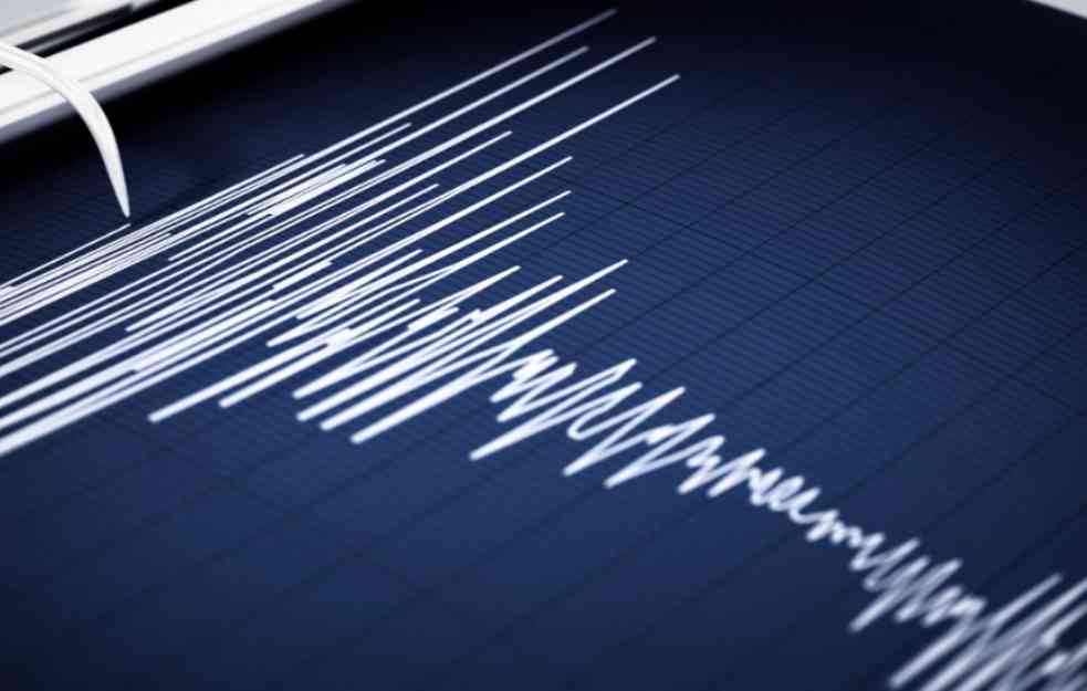 Dva jaka zemljotresa magnitude 7.1 i 6.7 pogodila Indoneziju 