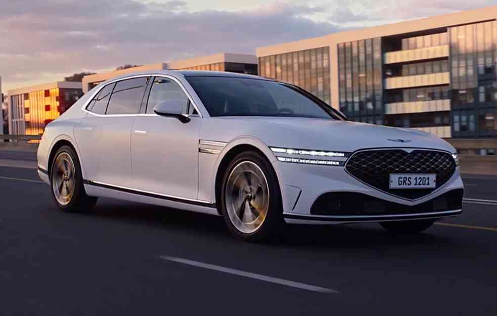 Automobil sa najvećom haubom do sada