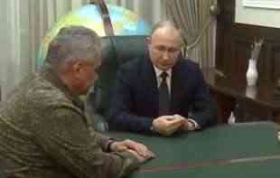 PUTIN IZNENADA POSETIO RATNI ŠTAB: <span style='color:red;'><b>Ruski predsednik</b></span> u toku noći održao sastanak sa vojnim vrhom (FOTO)