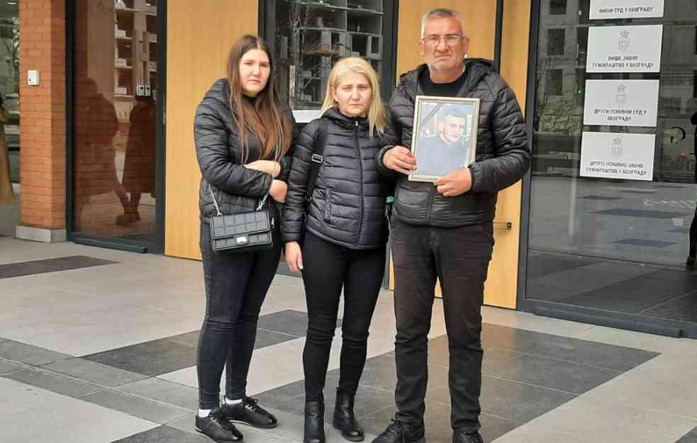UBIO DRUGA, PA KRVAV NOŽ SAKRIO U RUKAV: Damiru Ibrahimoviću potvrđena kazna od 10 godina   