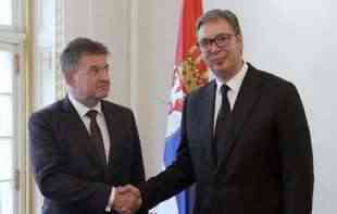 SAMO PRAZNE PRIČE! Vučić sa <span style='color:red;'><b>Lajčak</b></span>om: Zatražio sam konkretnu i nedvosmislenu reakciju EU u zaštiti Srba (VIDEO)