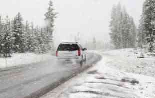 SNEG NAPRAVIO HAOS U SLOVENIJI: Skoro dva metra snega, putevi totalno blokirani