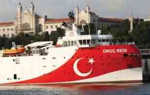 BRODOLOM NA CRNOM MORU: Potonuo turski teretni brod sa 12 članova posade