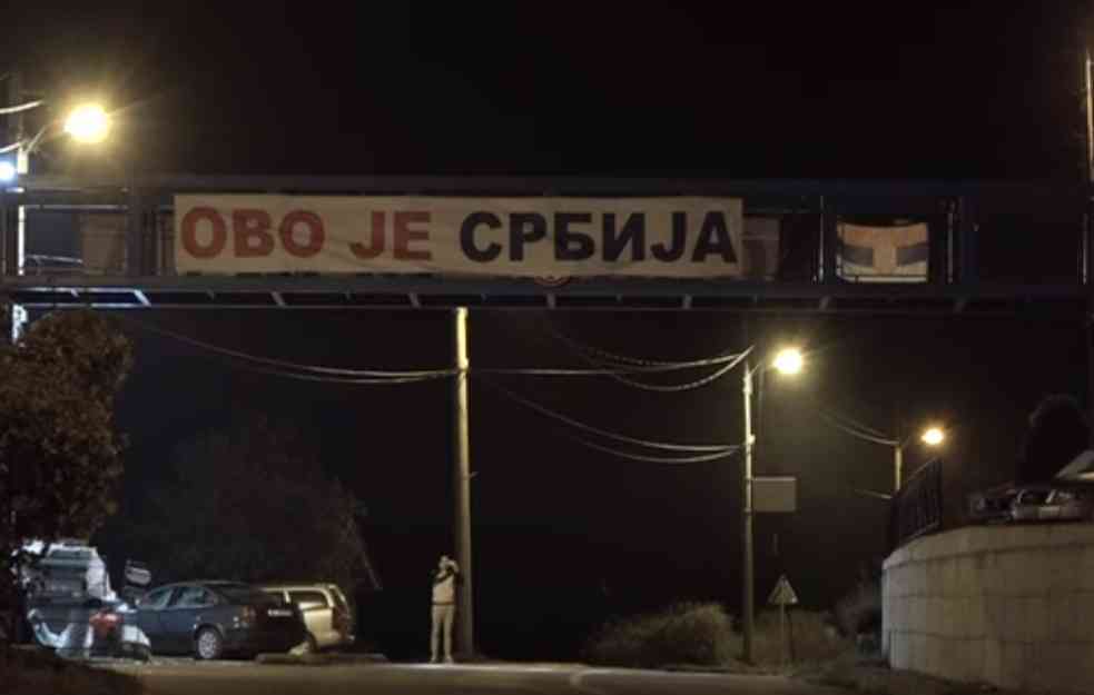ĆERAĆEMO SE JOŠ: Specijalci tzv. kosovske policije ponovo uklonili transparent 