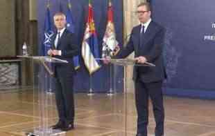 NOVE ZAJEDNIČKE VEŽBE SRBIJE I ZLOČINAČKOG NATO PAKTA: Vučić se sastao sa Jensom <span style='color:red;'><b>Stoltenberg</b></span>om (VIDEO)
