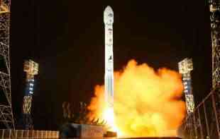 NE MARE ZA UPOZORENJA SAD: Severna Koreja uspešno lansirala prvi špijunski satelit