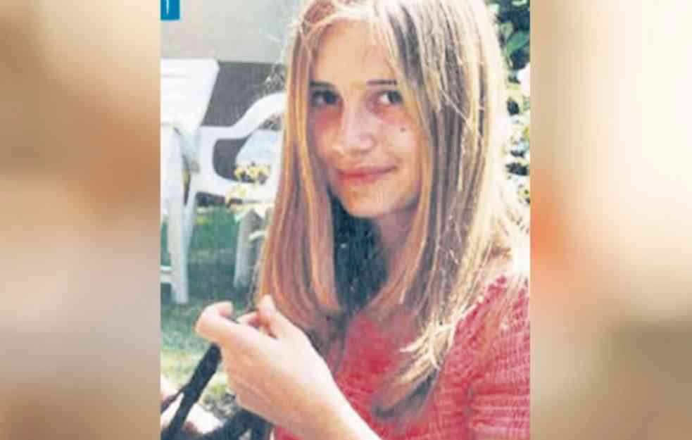 ALEKSANDRA (17) PRONAĐENA U LOKVI KRVI U PODRUMU:  Otac našao telo ćerke, usmrćena sa 25 zverskih udaraca u glavu: Ubica slobodno šeta ulicom