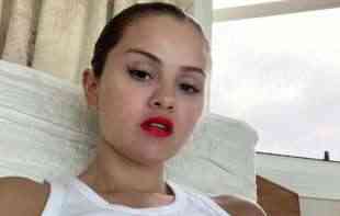 <span style='color:red;'><b>Selena</b></span> Gomez ima novi imidž: Ona više nije brineta, fanovi oduševljeni 