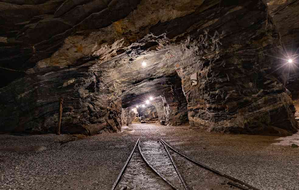 ZASTRAŠUJUĆE! Lift pao sa 190 metara visine na radnike, najmanje 11 poginulo i 75 povređeno