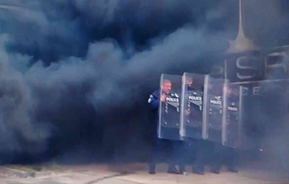 POKRENUTA ISTRAGA o reagovanju POLICIJE tokom PROTESTA u Prištini