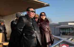 Severnokorejski lider pozvao žene da rađaju više dece kako bi se zaustavio pad <span style='color:red;'><b>natalitet</b></span>a