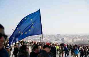 EU obećava da će pojačati borbu protiv zločina iz mržnje