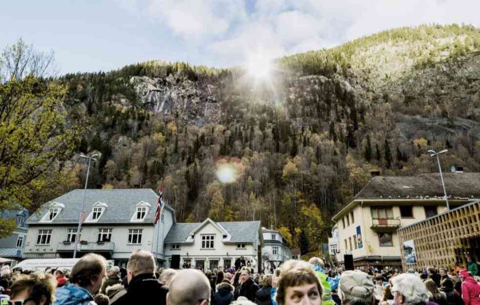 OVO JE NAJMRAČNIJI GRAD NA SVETU: Stanovnici Rjukana žive u senci