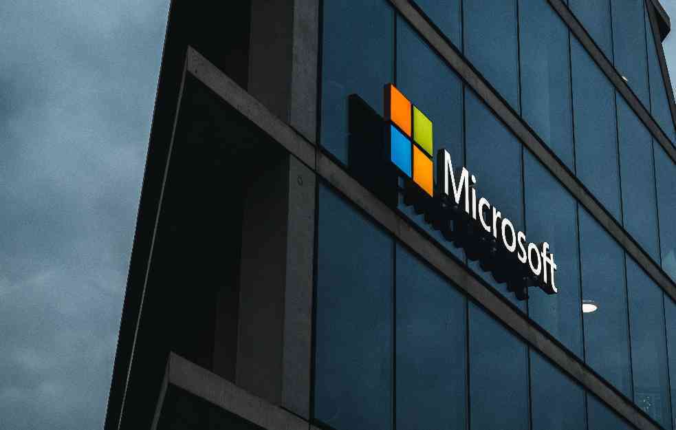 MAJKROSOFT: Nismo preuzeli kontrolu nad OpenAI-em