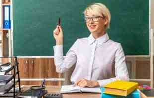 Ugovori na neodređeno za 1.312 nastavnika: Na stalni posao mogu da računaji i prosvetari sa 30 odsto norme