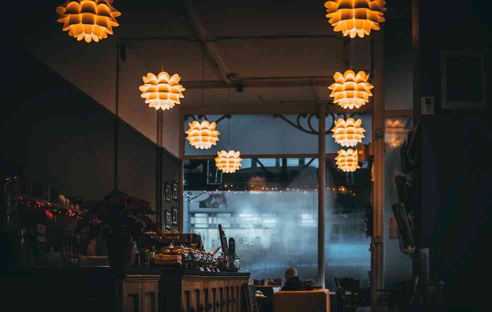 Od skoro 30 ljudi pozajmio novac za otvaranje restorana, pa postao milijarder