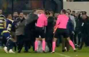 ZABRANJENA <span style='color:red;'><b>TURSKA LIGA</b></span> U FUDBALU: Pretučen sudija, država odmah reagovala (VIDEO, FOTO)