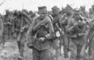 SLIKA KOJA TERA SUZE NA OČI: Pogledajte fotografiju srpskog vojnika na frontu iz Prvog svetskog rata (FOTO)