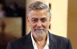 Džordž Kluni presrećan što njegova deca i dalje veruju u Deda Mraza: Otkrio kako mu to uspeva 