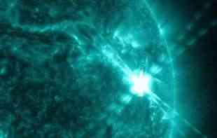 NASA ZABELEŽILA NEVEROVATAN FENOMEN: Solarna baklja prekinula je deo radio komunikacije na Zemlji (VIDEO)