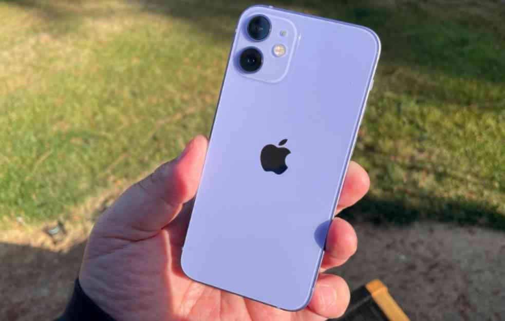 Epl premešta proizvodnju iPhone telefona u Indiju