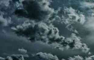 BORBA PROTIV ZAGAĐENJA: Pakistanske vlasti SOLILE oblake kako bi izazvale padavine