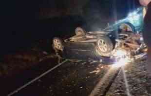 Užasna nesreća kod Novog Pazara: <span style='color:red;'><b>Auto na krovu</b></span> (FOTO)