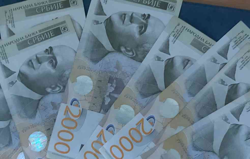 Koliko kredita otplaćuju građani Srbije?