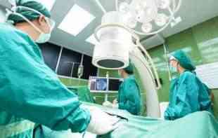 MAJKA SINU DONIRALA BUBREG: Tim Kliničkog centra Vojvodine od početka godine obavio 19 <span style='color:red;'><b>transplantacija</b></span>