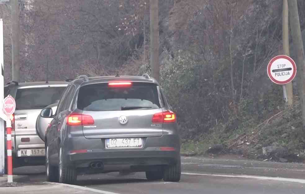  Zvanično stupila na snagu odluka o uklanjanju stikera za srpske tablice na KiM