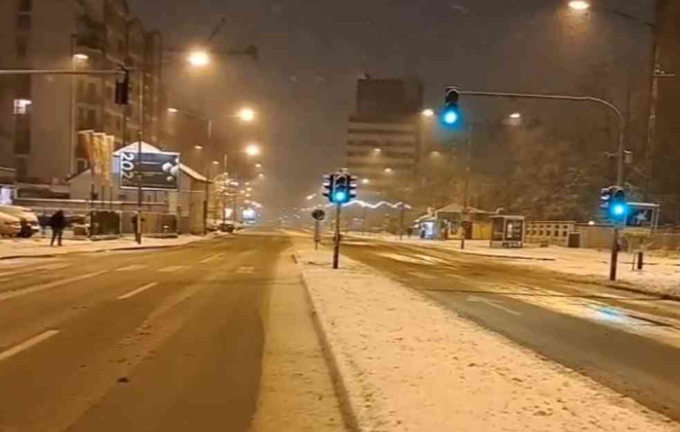 ZABELELA SE SRBIJA: Jutro posle Božića osvanulo sa snegom, pada skoro u celoj Srbiji (VIDEO)