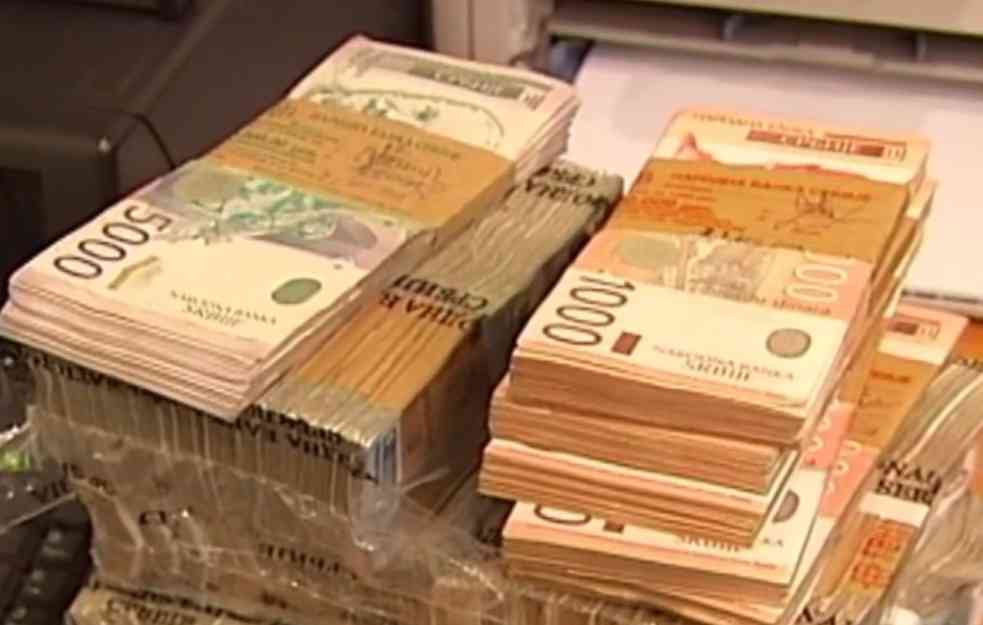 AKO GREŠKOM UPLATITE NOVAC NA POGREŠAN RAČUN: Ovo su načini da legalno vratite vaše pare