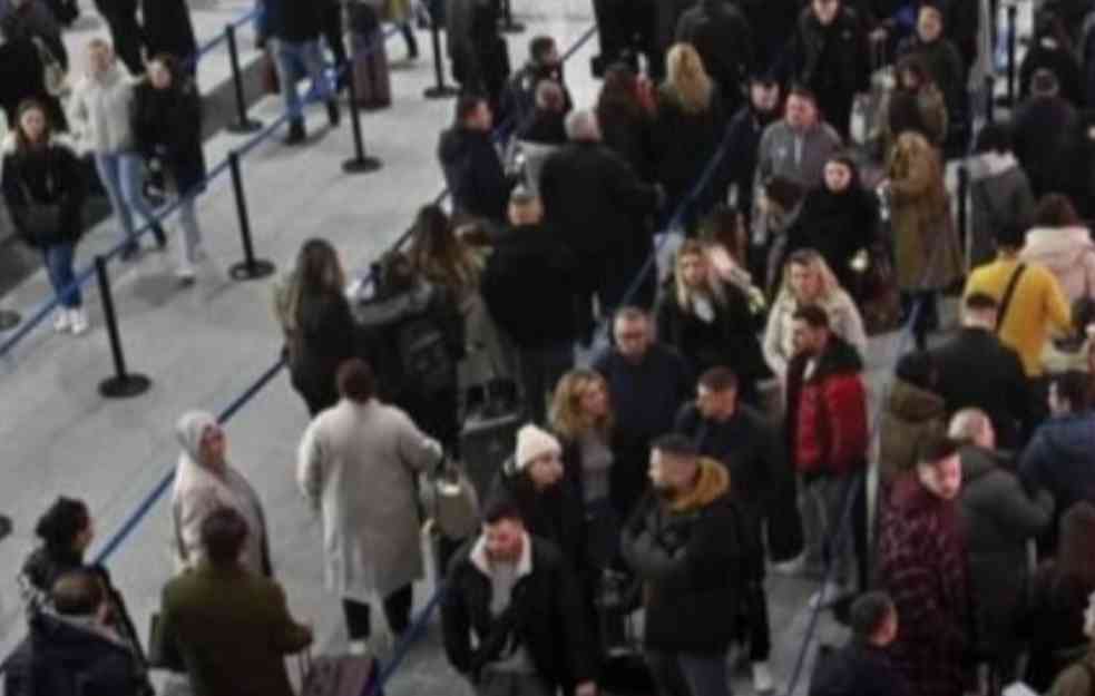 RASULO! I ALBANCI POTVRĐUJU BEŽANIJU IZ LAŽNE DRŽAVE: Tzv. "Kosovo" od početka godine napustilo čak 65.000 ljudi više nego u istom periodu lane