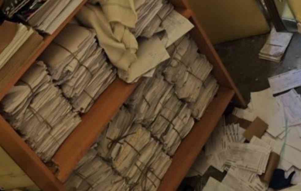 ZULUM ŠIROM KOSOVA I METOHIJE: Obijena poslovnica Pošte Srbije u Ugljaru (VIDEO, FOTO)