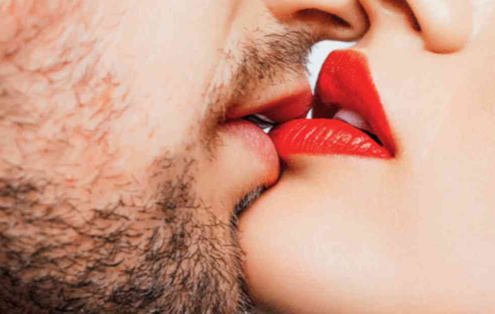 Evo kako je nastao francuski poljubac: Ova strastvena radnja krije sočnu tajnu 