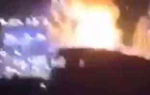 UKRAJINA D<span style='color:red;'><b>IGLA</b></span> U VAZDUH JOŠ JEDNU RUSKU RAFINERIJU: Velika eksplozija usred noći zatresla Kalušku oblast! (VIDEO)