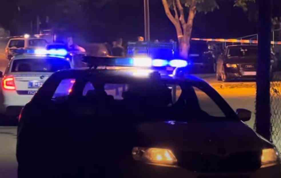 MALOLETNIK IZBO POLICAJCA U OBE NOGE I TESTISE: Brutalan napad u centru Novog Pazara