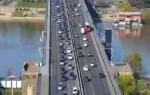 <span style='color:red;'><b>JUTA</b></span>RNJI ŠPIC U BEOGRADU: Vozila mile na mostovima (FOTO)